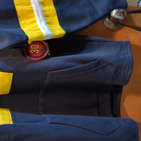 University of Michigan Wolverines hockey hoodie, size XL - Picture 2 of 8